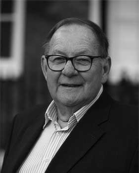 Portrait of Stewart White, Telecoms Management Consultant & Former Solicitor at Preiskel & Co